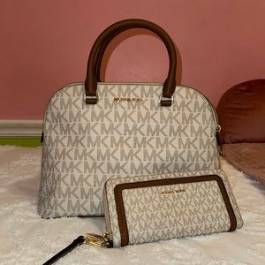 Michael Kors bag & wallet set